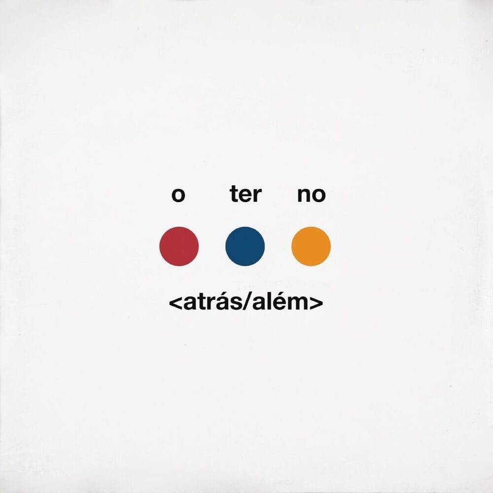 <atrás/além> cover