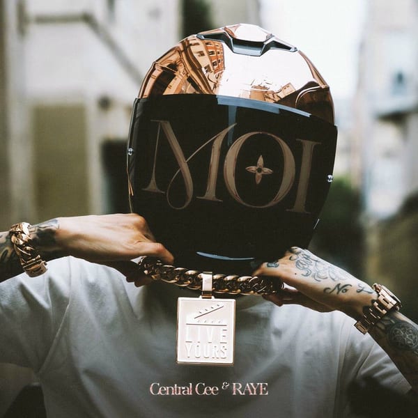 Moi album cover