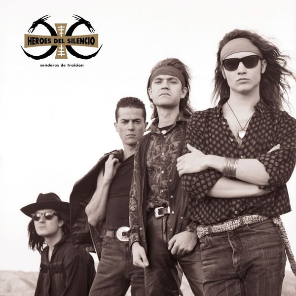 Senderos de traición cover