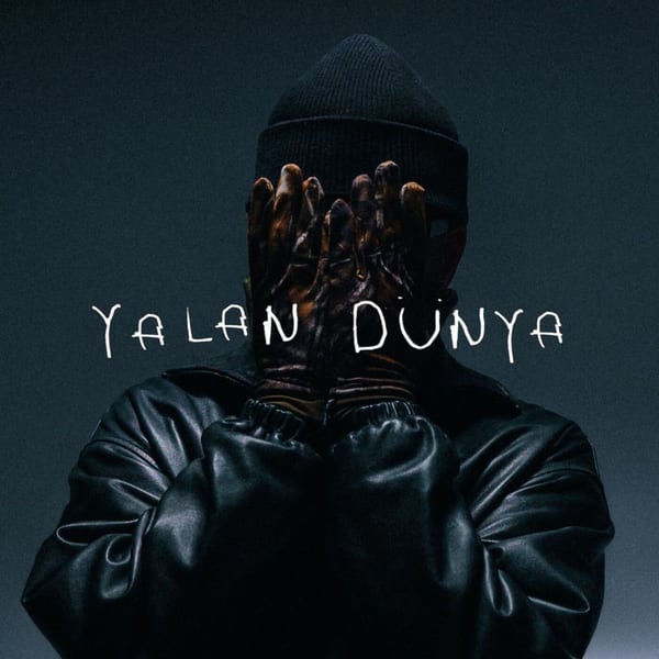 YALAN DÜNYA cover