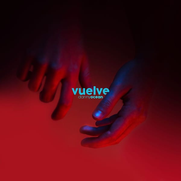 Vuelve cover