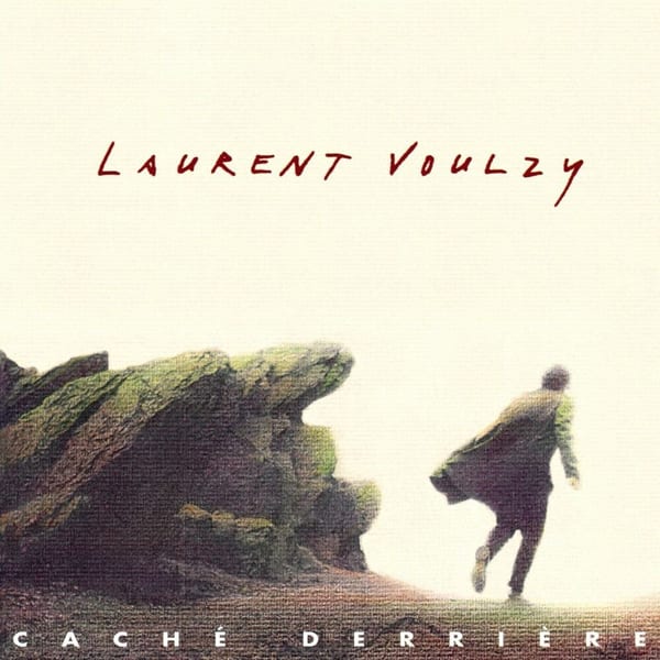 Caché derrière cover