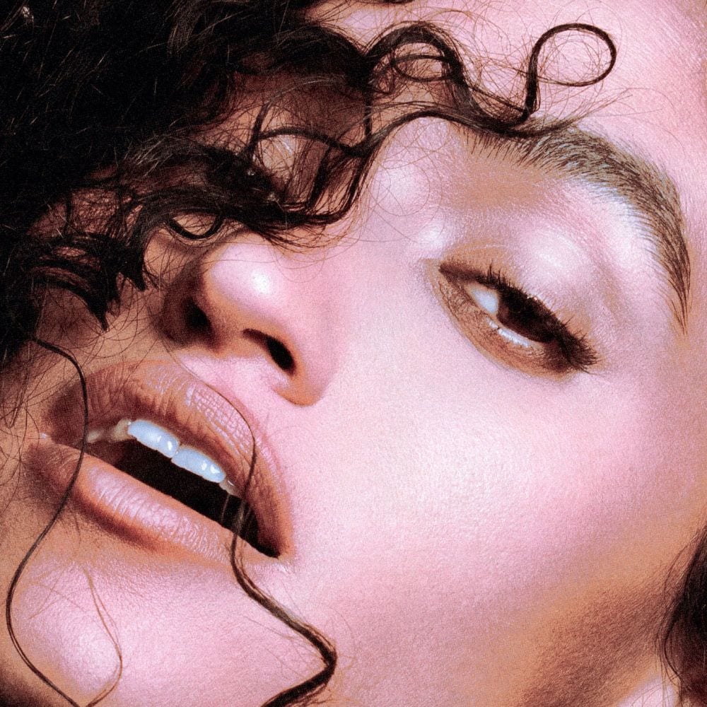 Femenine cover