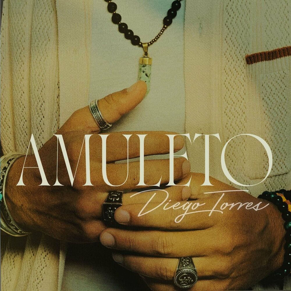 Amuleto cover