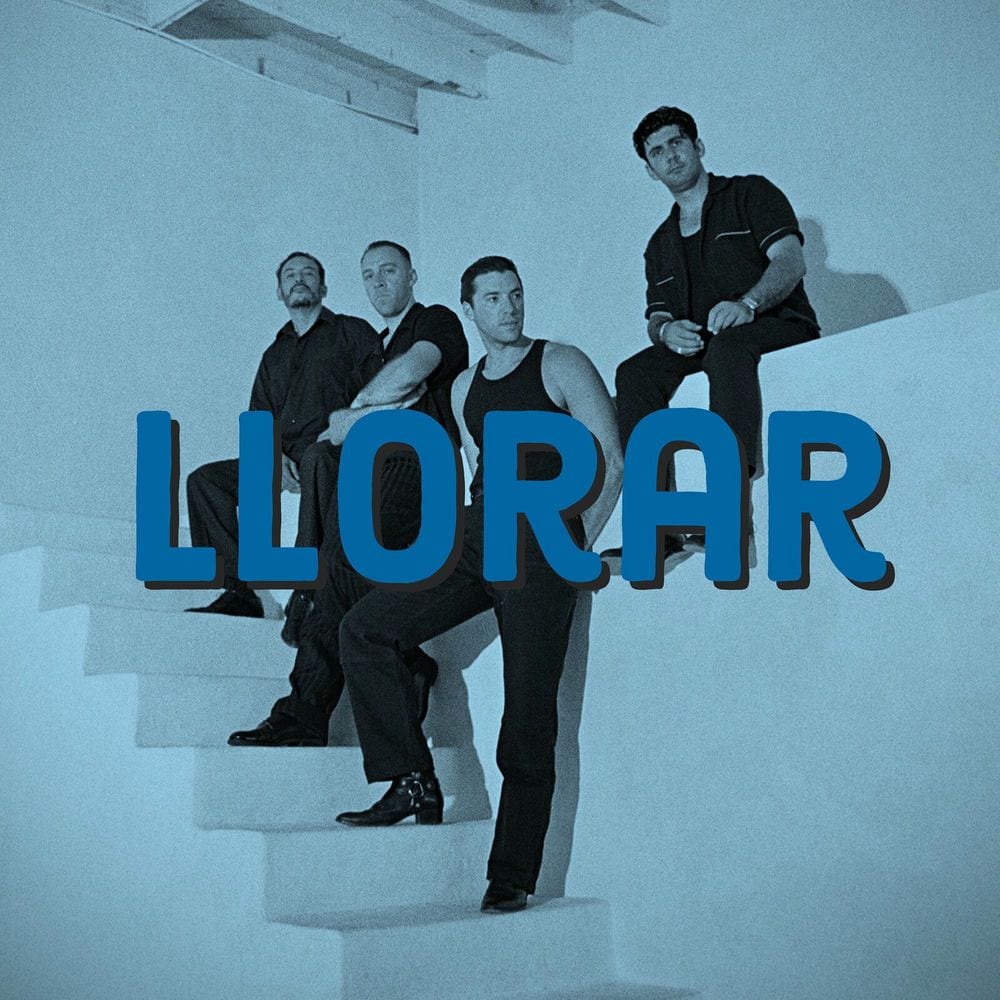 Llorar cover