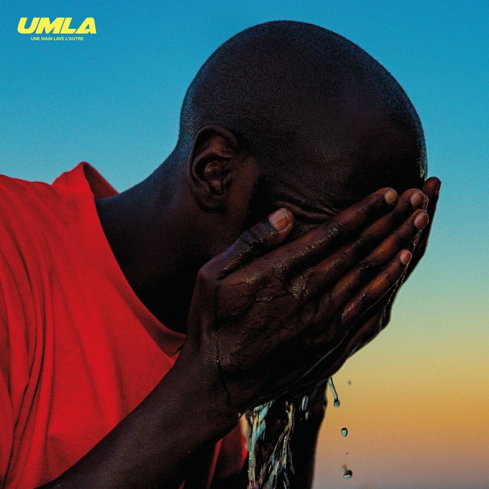 UNE MAIN LAVE L'AUTRE cover