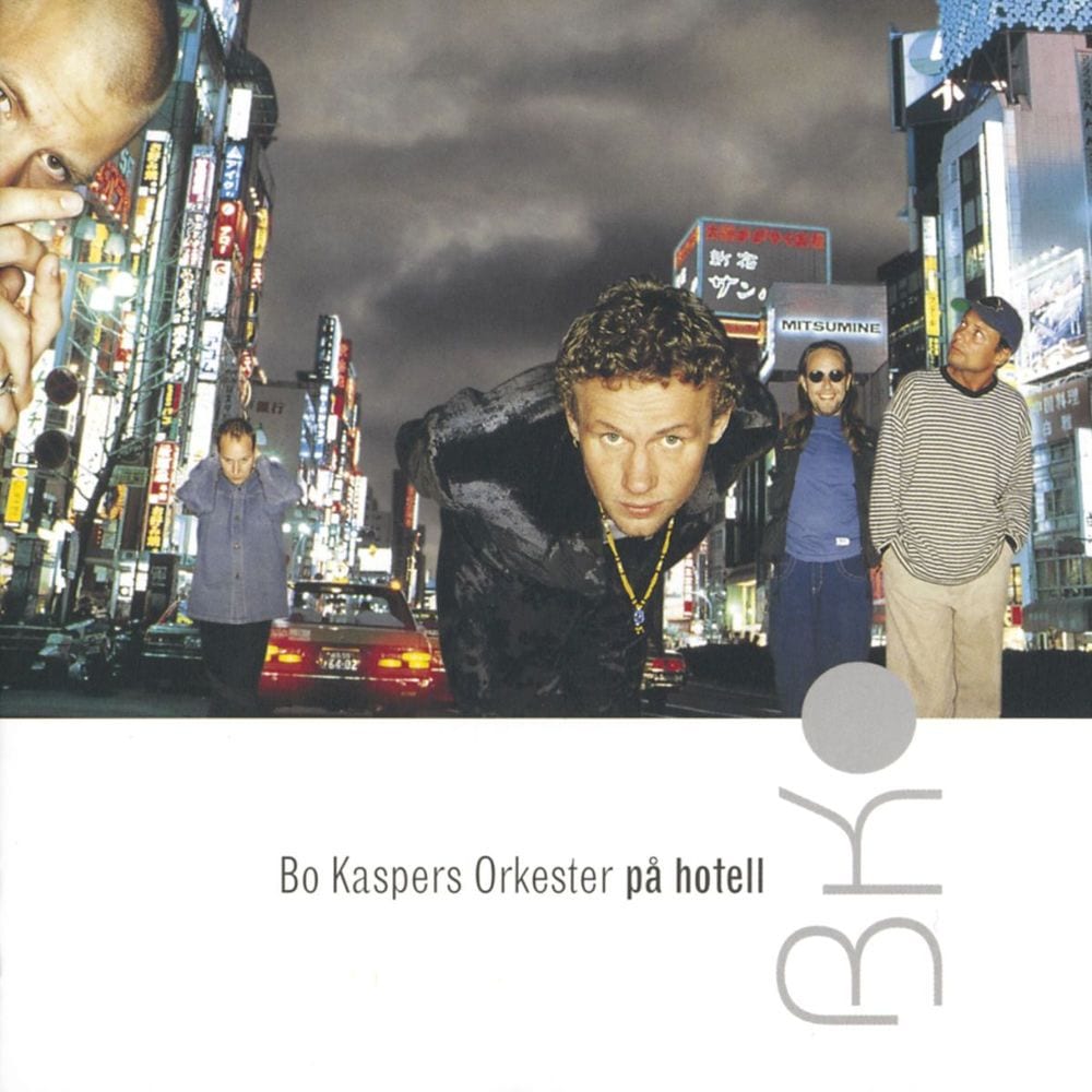 På hotell cover