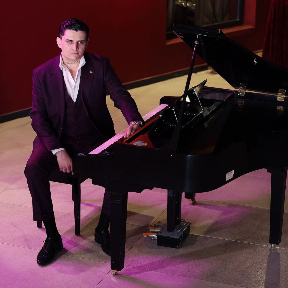 Yalan Gülüşlerin cover