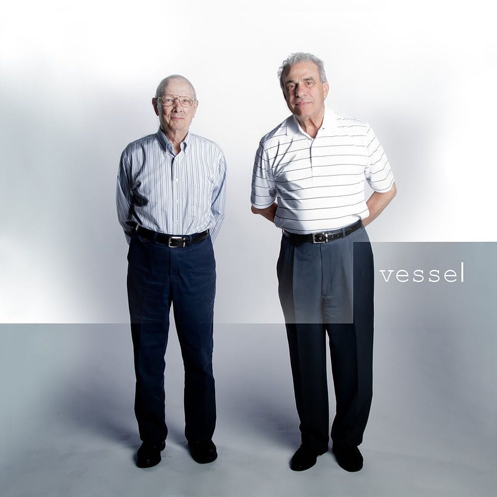 Vessel cover