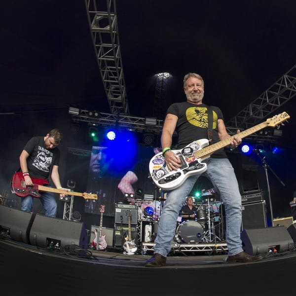 Peter Hook & the Light