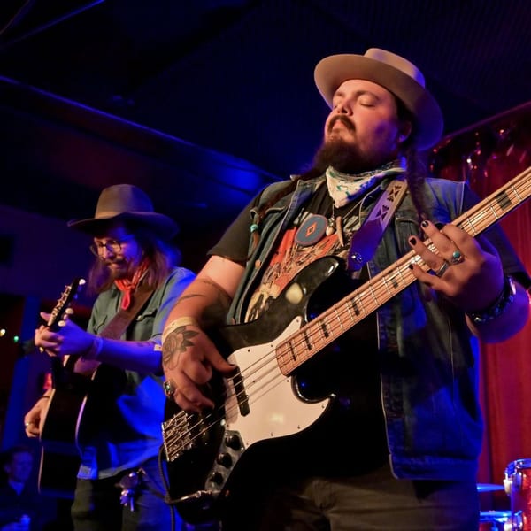 Tylor & the Train Robbers