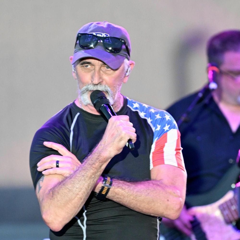 Aaron Tippin