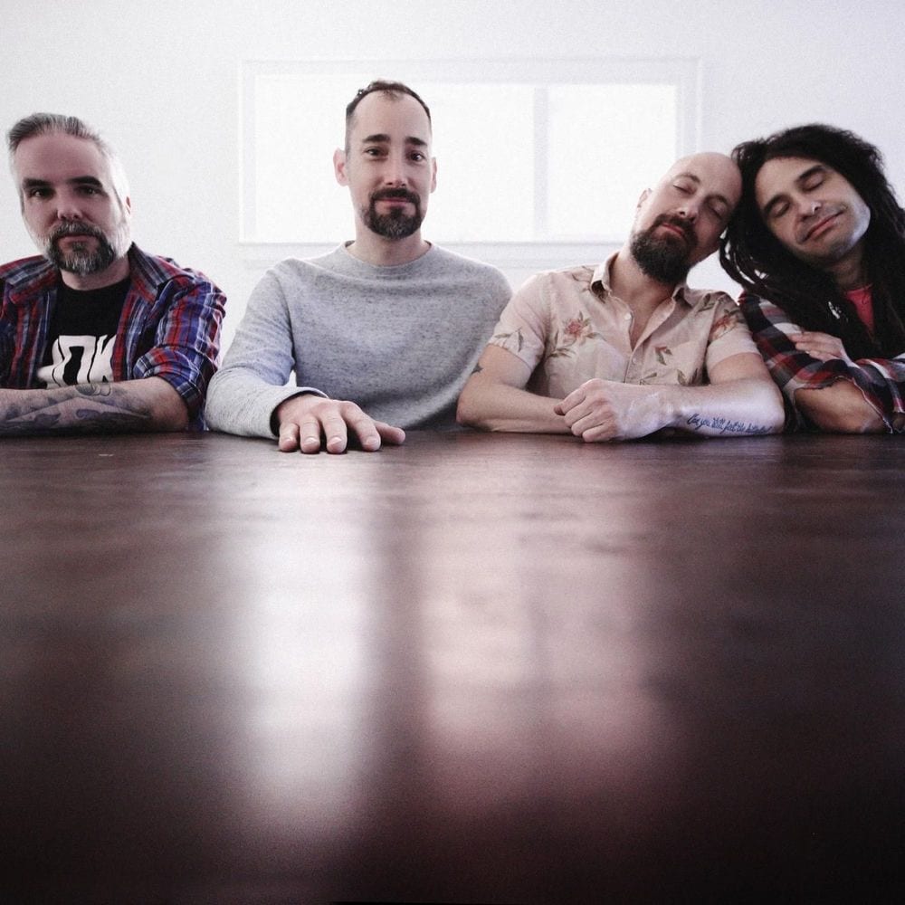 .moneen.