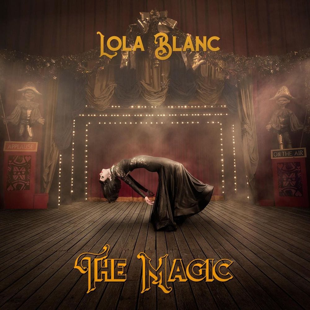 Lola Blanc