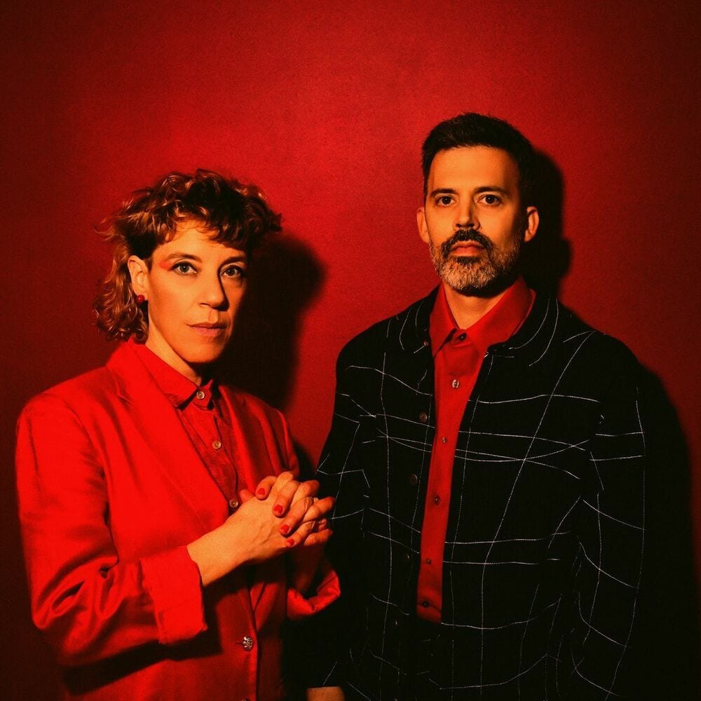 tUnE-yArDs