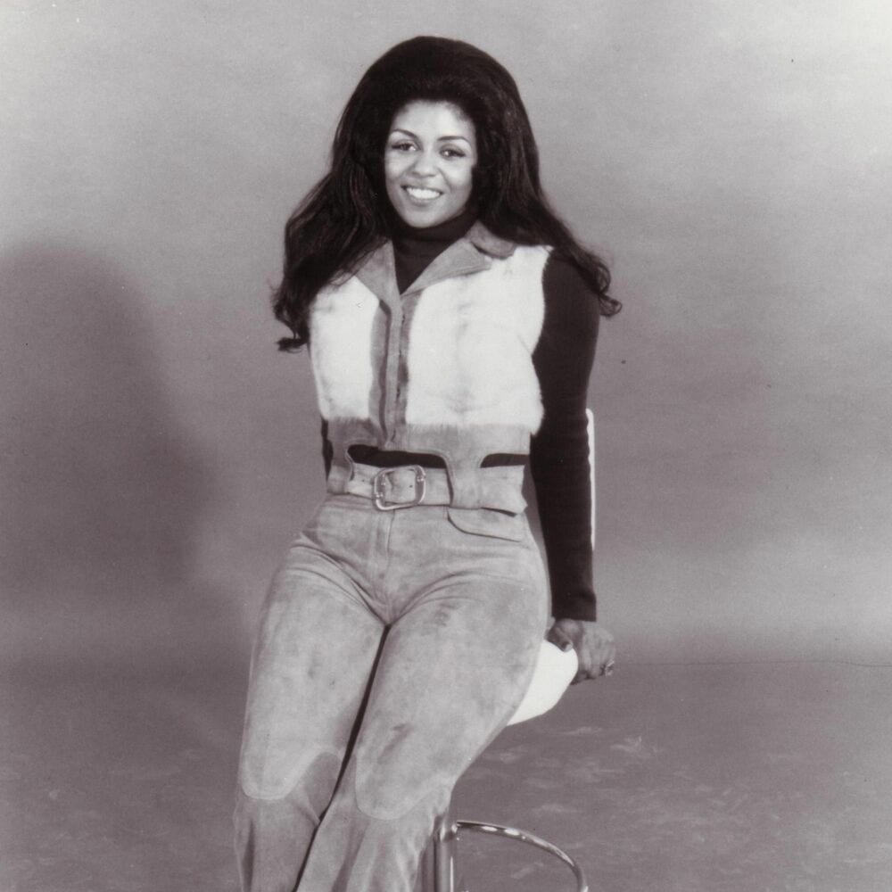 Lyn Collins