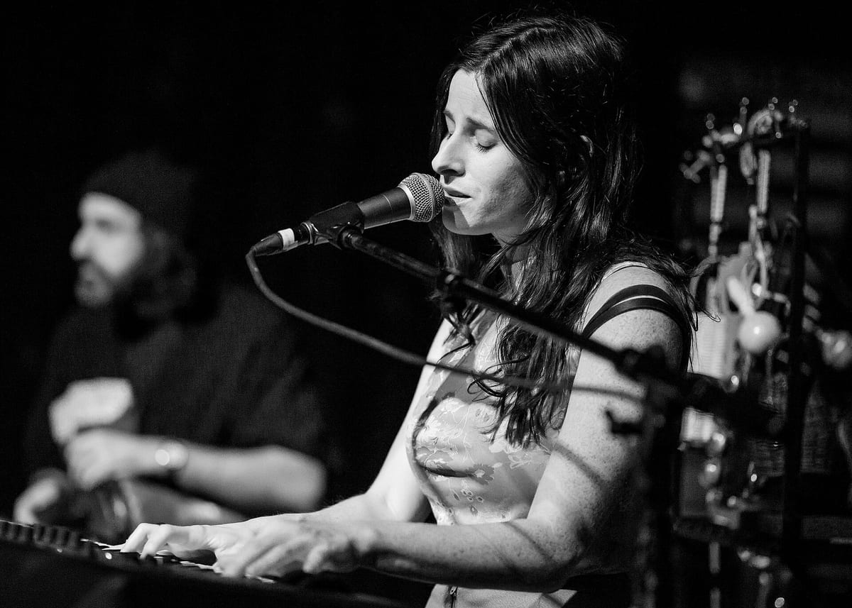 Buzzy Lee performing in 2018